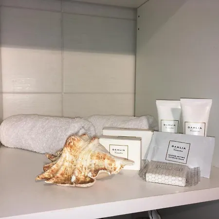 City Center Apt, Beach And Bike Included, Big Terrace Apartment